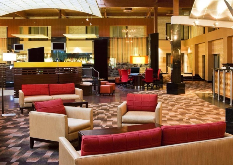 Lobby of the Radisson Hotel Hauppauge-Long Island